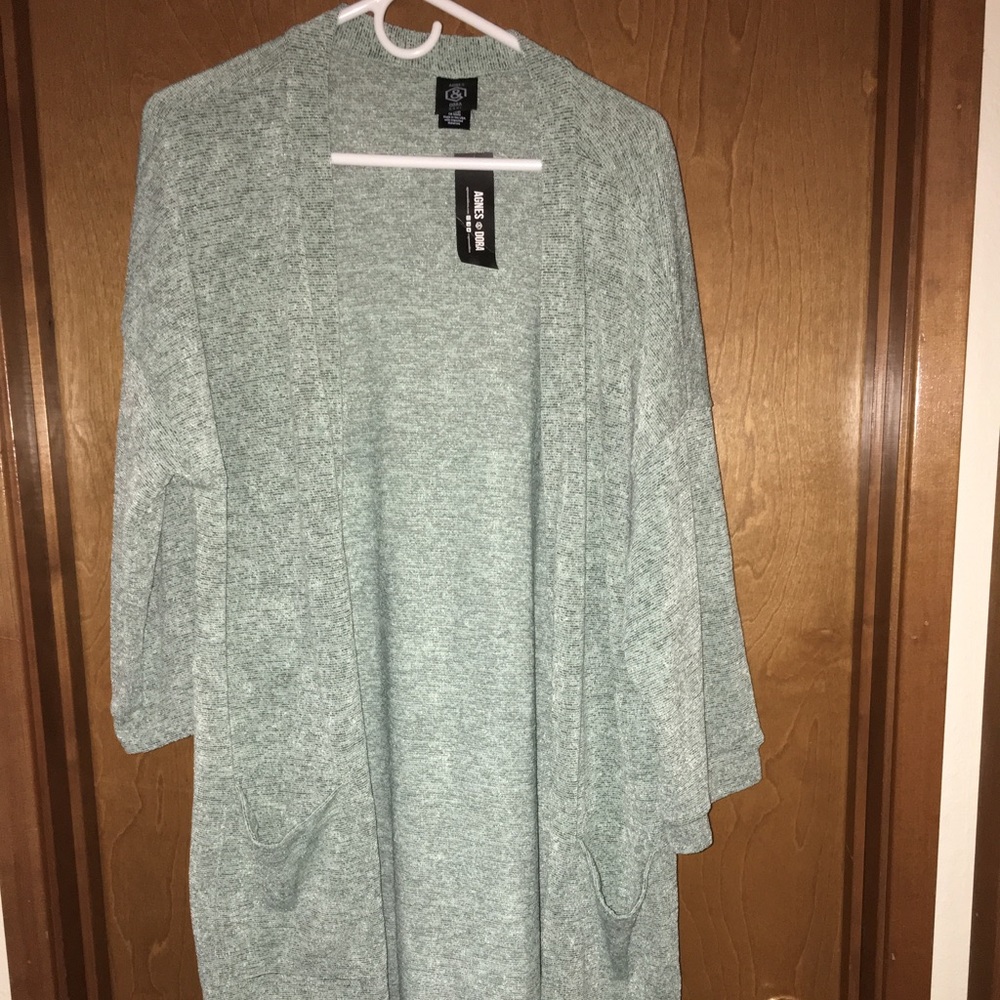 Agnes and Dora duster